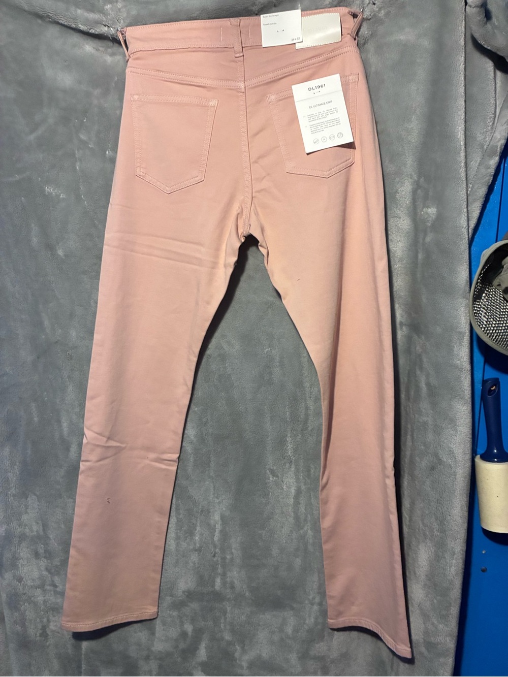 DL1961 Men Slim Straight Jeans in Rose Dust size 29x32